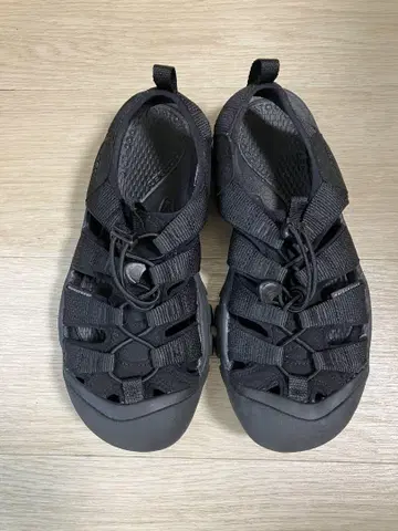 KEEN Men's Newport Triple Black
