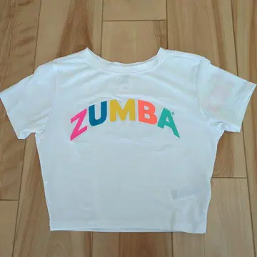 정품 ZUMBA 줌바 화이트 로고 T셔츠 XS 새상품