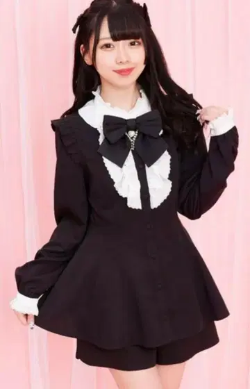 시크릿허니 액세서리 리본 레이스 프릴 셋업 블랙 화이트