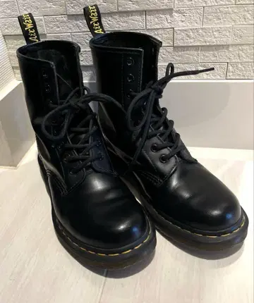 닥터 마틴 블랙 가죽 부츠