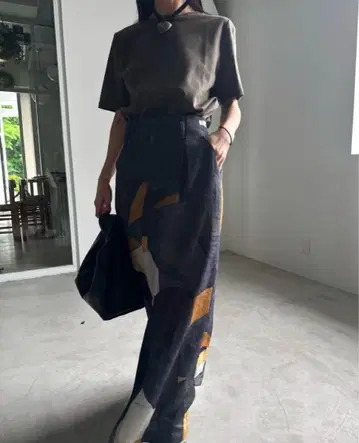 AMERI MEDI MURAL I LINE SKIRT 아메리빈티지