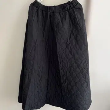 블랙 퀼팅 롱 스커트 M