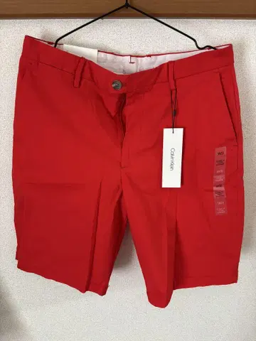Calvin Klein 클래식핏 레드 숏팬츠 미사용 새상품