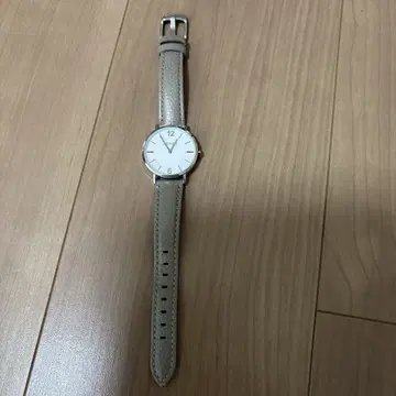 FURURA 그레이 시계