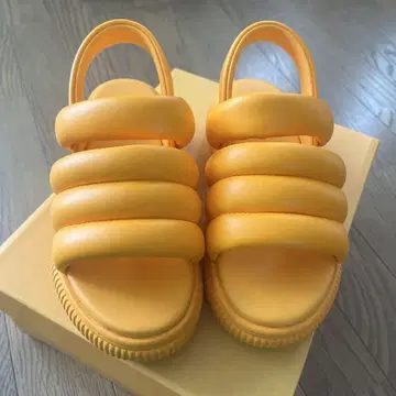 오니츠카타이거 샌들