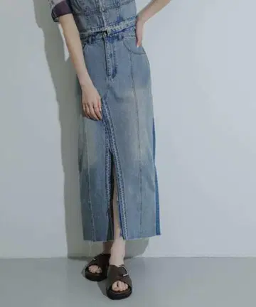롱 슬릿 데님 스커트 / 센스 오브 플레이스 바이 어반 리서치
