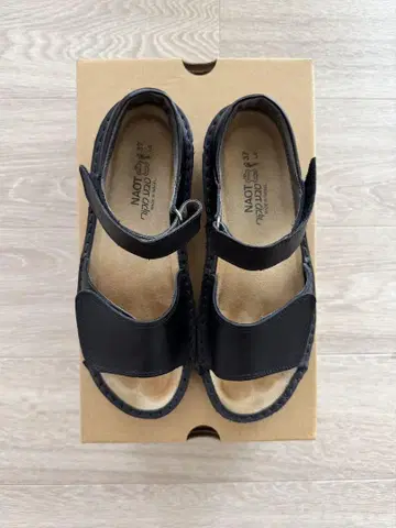 NAOT SVETLANA / BLACK