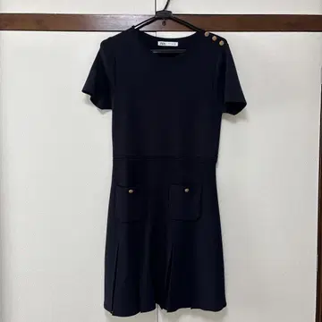 미사용 ZARA 박스 플리츠 니트 미니 원피스