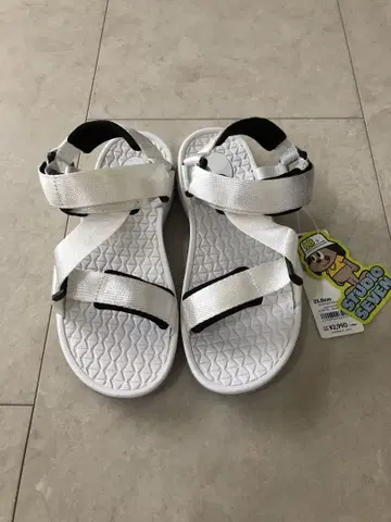 studio seven x GU 콜라보 샌들 23cm
