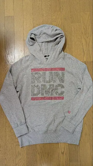 TMT RUN DMC 스톤 장식 그레이 후드티