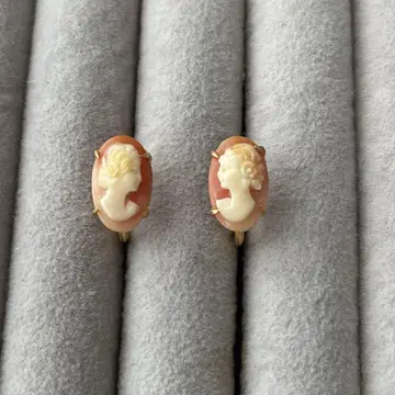 빈티지 카메오 골드 컬러 귀찌