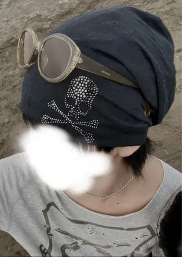 Roen 레어 큐빅 벌룬 비니