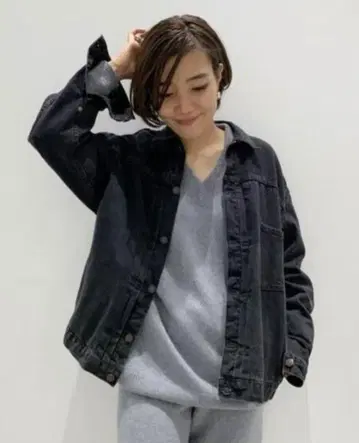 라빠르망 STAMMBAUM BLACK DENIM JACKET