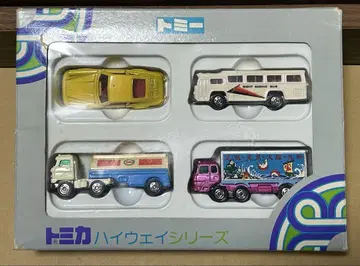 토미카 기프트 세트 하이웨이 시리즈