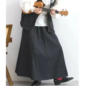 새상품 택 포함 루피리안 스커트 자카드 데님 도킹 절개 블랙