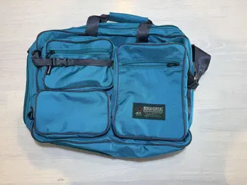 MONDO GONTE 보스턴 백 터콰이즈 ACE
