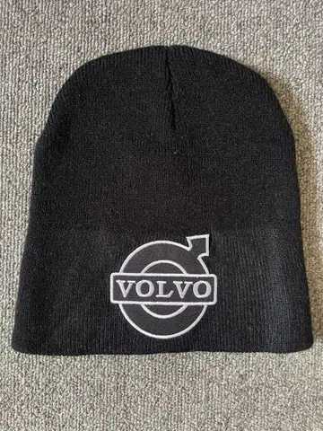VOLVO 로고 블랙 니트 모자
