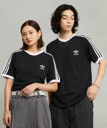 adidas 블랙 반팔 T셔츠