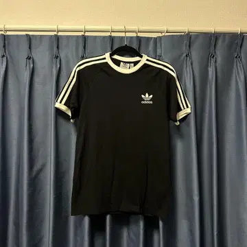 [ 미사용 새상품 ] adidas 블랙 반팔 T셔츠