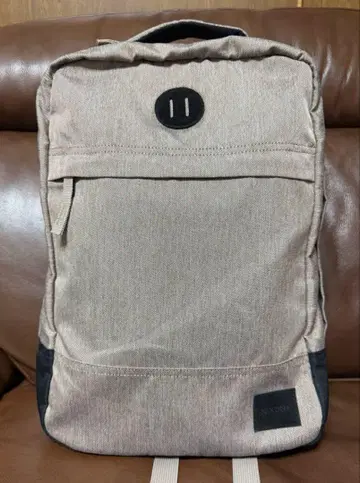 닉슨 백팩 대용량 스마트 백팩 비컨즈 여행 스퀘어