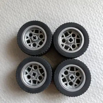 LEGO 스포크 휠 타이어 세트 4개