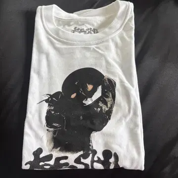 Keshi Requiem Tour T셔츠 s 사이즈