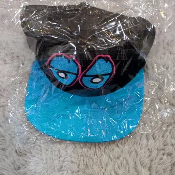KROOKED 눈 자수 캡