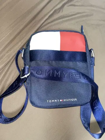 TOMMY HILFIGER 숄더백 네이비