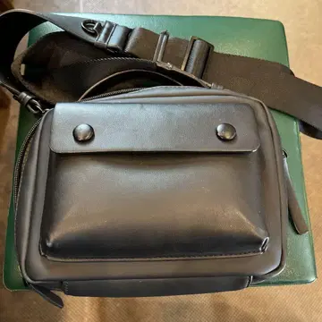 ZARA 블랙 숄더백