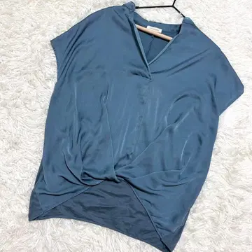 잇츠 인터내셔널 고품질 블라우스 프렌치 슬리브 블루 계열 ( F )