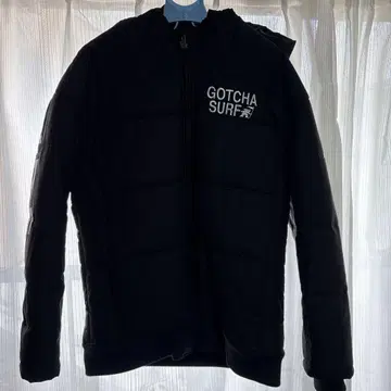 GOTCHA 블랙 다운 자켓 L 사이즈