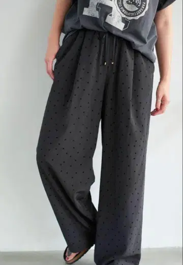 Spick and Span 플로키 도트 이지 팬츠