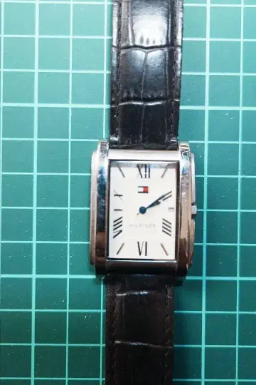 Tommy Hilfiger 아날로그 29mm 다이얼 손목시계
