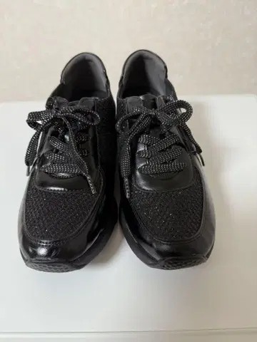 라메 믹스 블랙 웨지 스니커즈