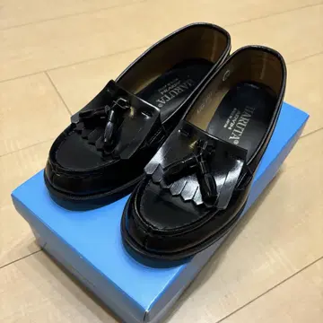 HARUTA 블랙 태슬 로퍼