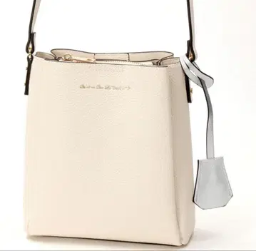 이것이 디자인인가요? SAC'S BAR 가방