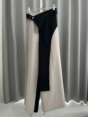 UNITEDTOKYO 트레스 블로킹 팬츠 size2