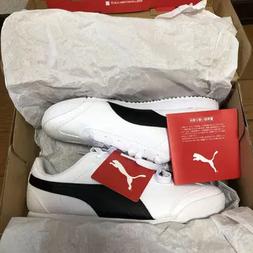 미사용 새상품 택 포함 PUMA 츄리노 스니커즈 24.0cm