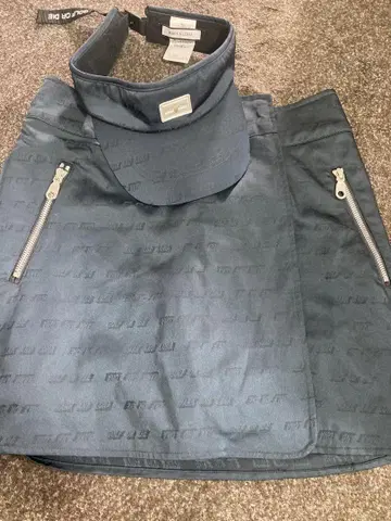 마크앤로나 M 스커트 바이저 포함