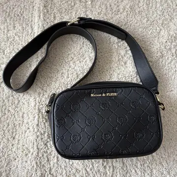 Maison de FLEUR 블랙 숄더백