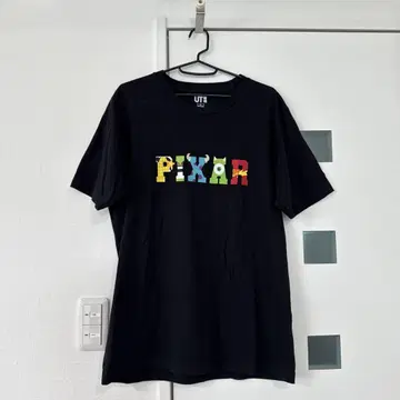 새상품급 UNIQLO UT PIXAR 셔츠 블랙 픽사 PIXAR 굿즈