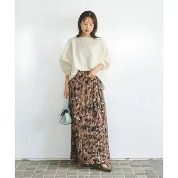 택 포함 새상품 완판 2024/노블/레오파드 프린트 슬릿 스커트/36