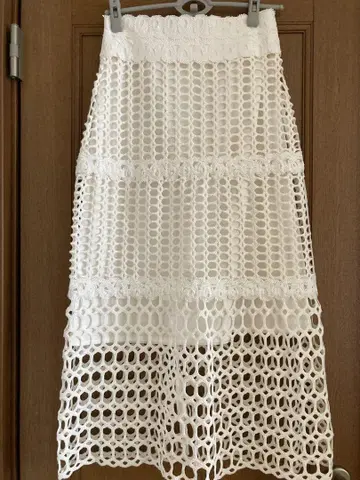 IENA 화이트 레이스편 롱 스커트