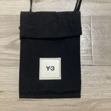 Y-3 블랙 숄더백 사코슈
