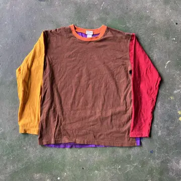 WALLAWALLASPORT 롱T 크레이지 패턴