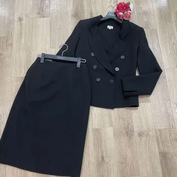 새상품급 FOXY 블랙 셋업 수트 38