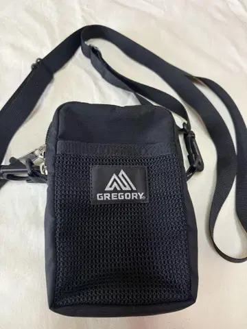 GREGORY 그레고리 퀵 투 고 포켓 스마트폰 숄더 블랙