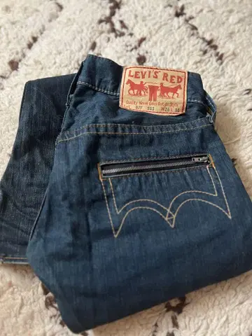 LEVI'S RED 부츠컷 데님 07F03S
