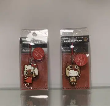 헬로키티 아크릴 키링 2개 세트