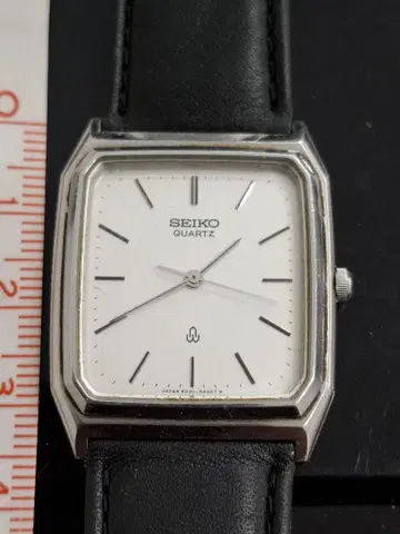 SEIKO 쿼츠 손목시계 화이트 다이얼